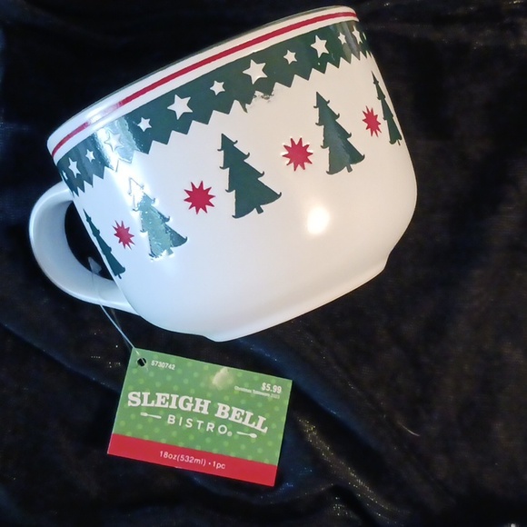 Warm n snuggly gift set, warm fluffy slippers in microwave, sip hot drink in mug - Picture 2 of 4